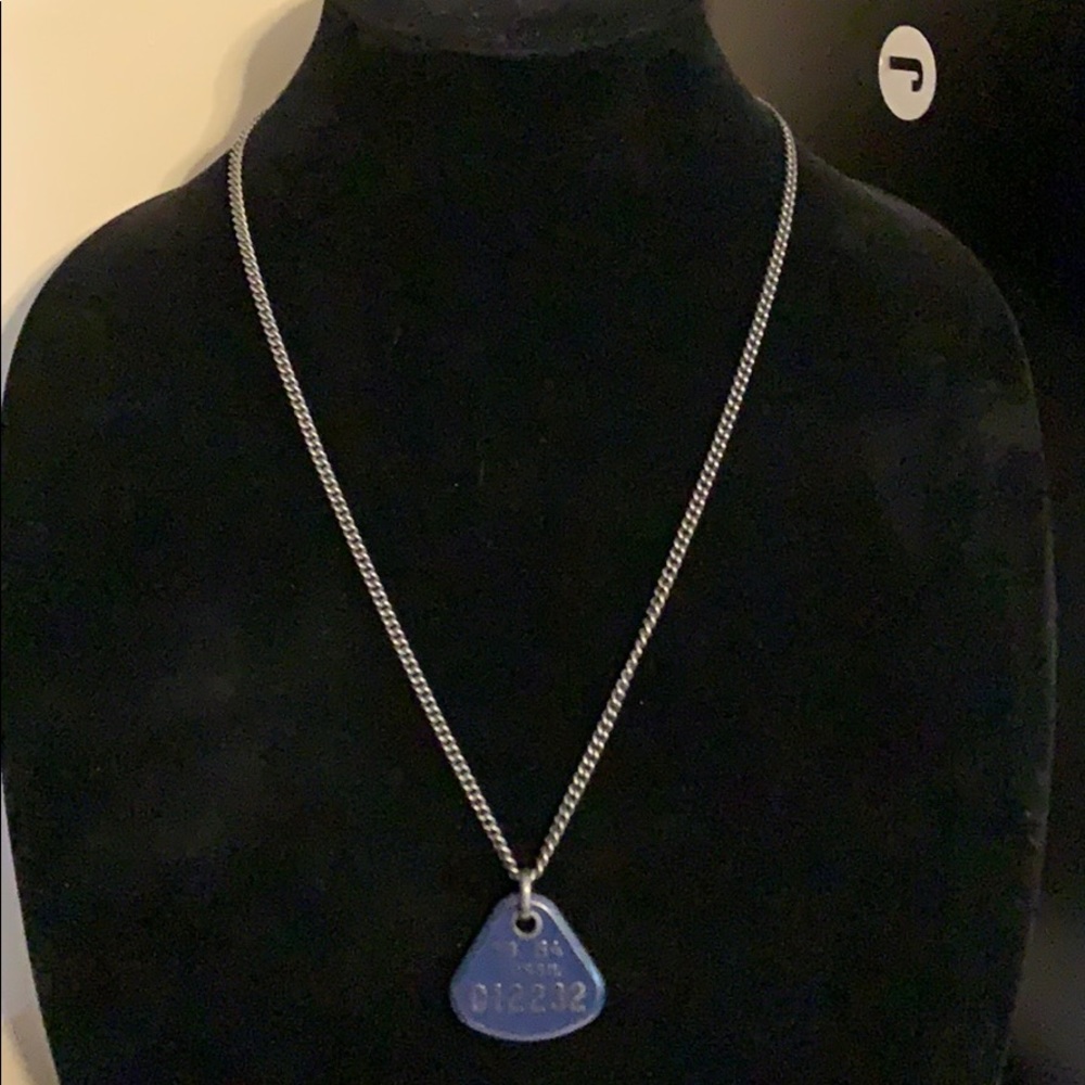 Fossil blue tag pendant with chain stainless